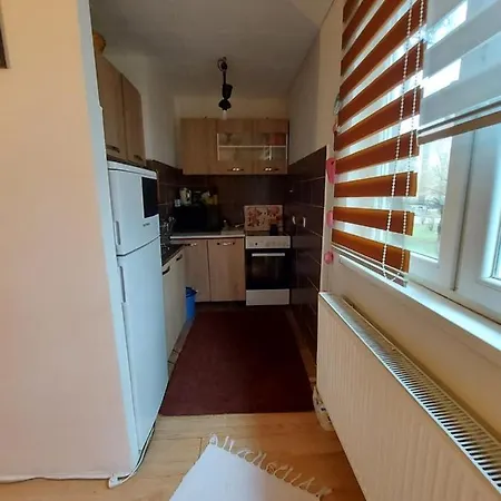 Apartamento Ada Apartman